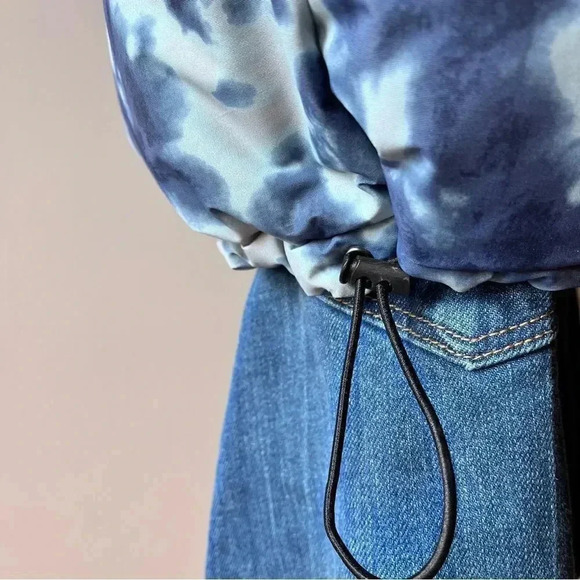 Missguided Women’s Blue Tie Dye Short Puffer Coat Size 2 - Picture 12 of 15